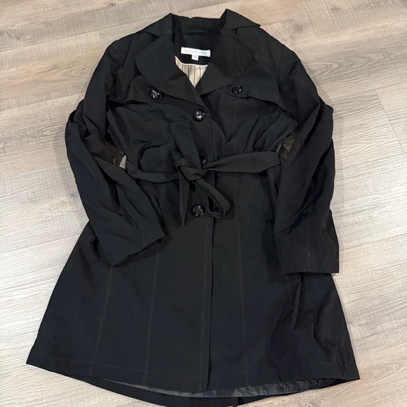 Liz Claiborne Jackets & Blazers - Liz Claiborne Classic Black Trench Coat